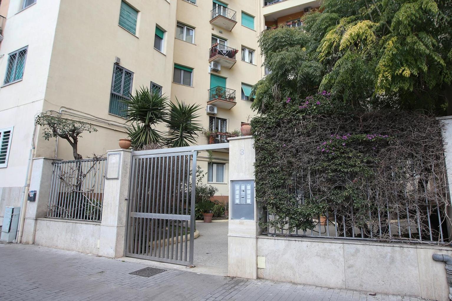 Erminia Suite Napoli Bagian luar foto
