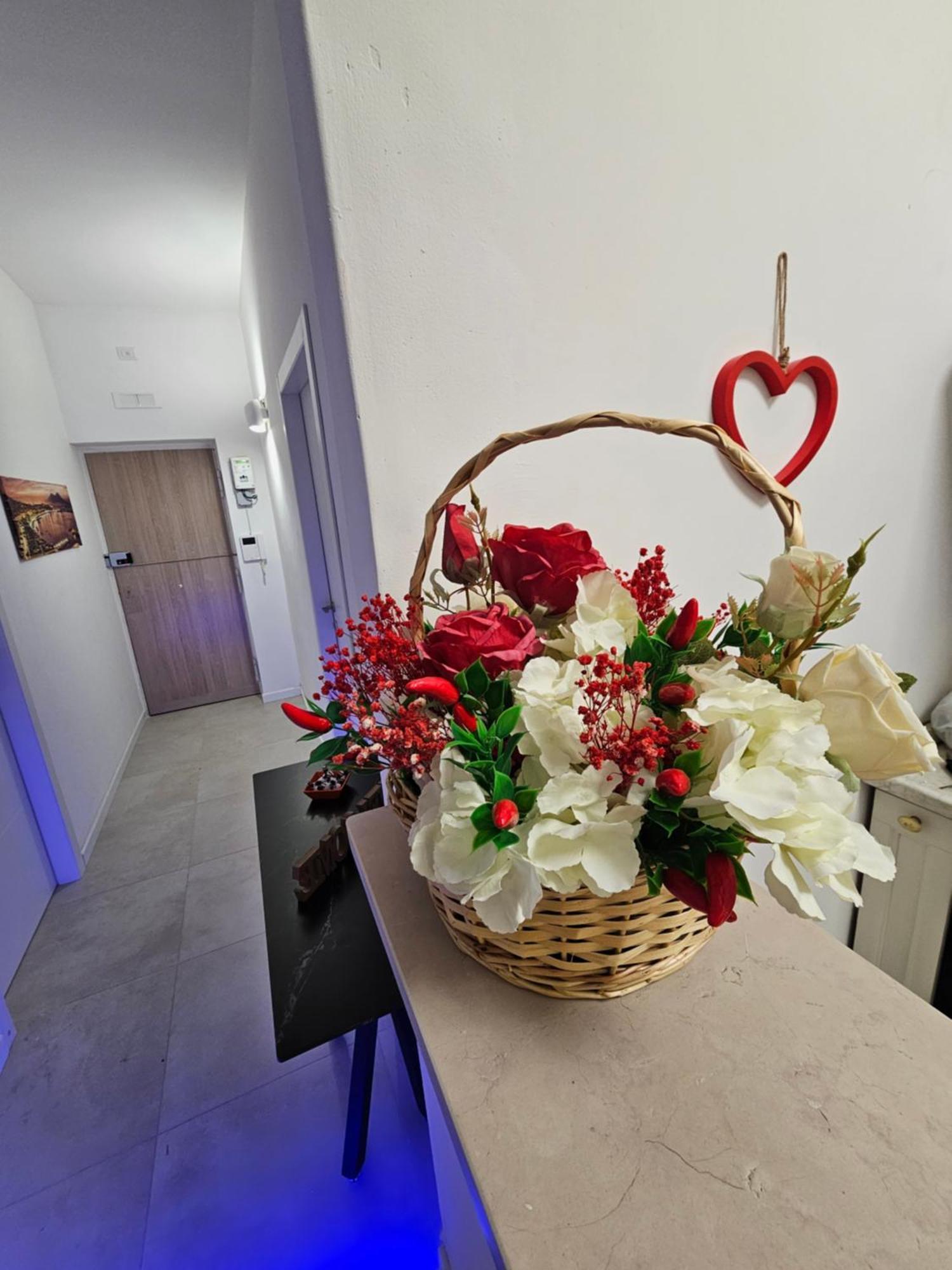 Erminia Suite Napoli Bagian luar foto