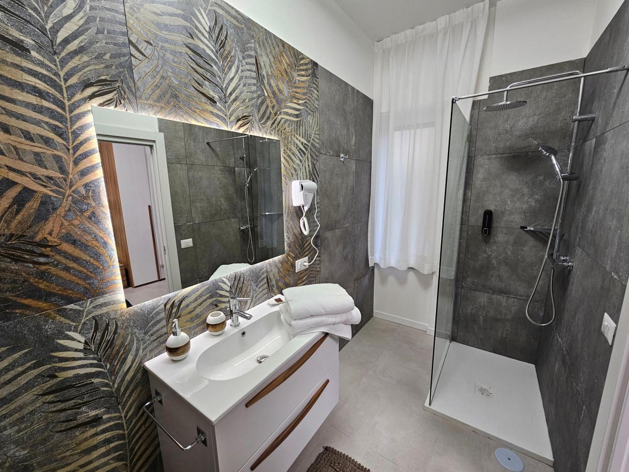 Erminia Suite Napoli Bagian luar foto